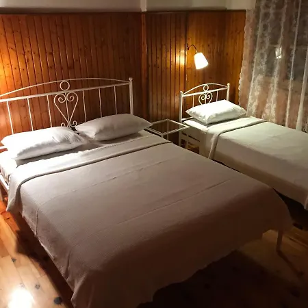 9mouses Chasiotis Πανσιόν 3*