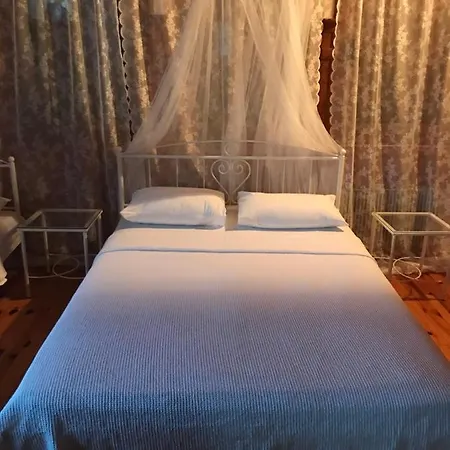 9mouses Chasiotis Πανσιόν