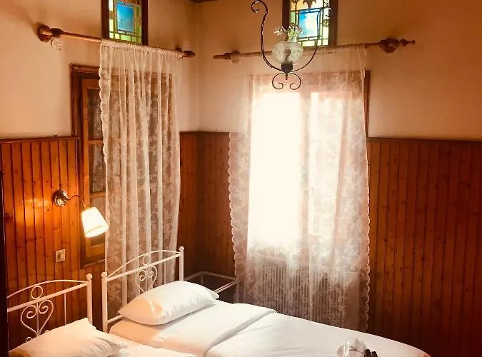 9mouses Chasiotis Ampelakia