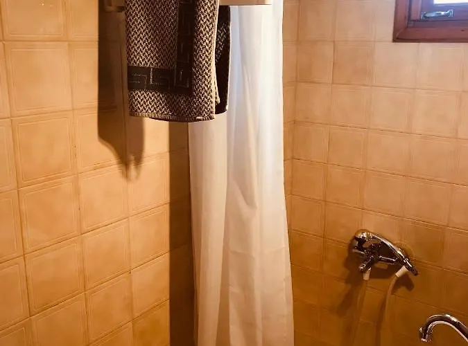 Gasthuis 9mouses Chasiotis Ampelakia